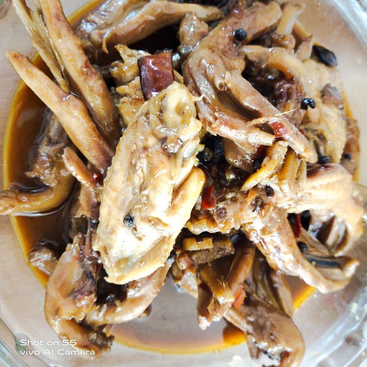 卤鸭爪