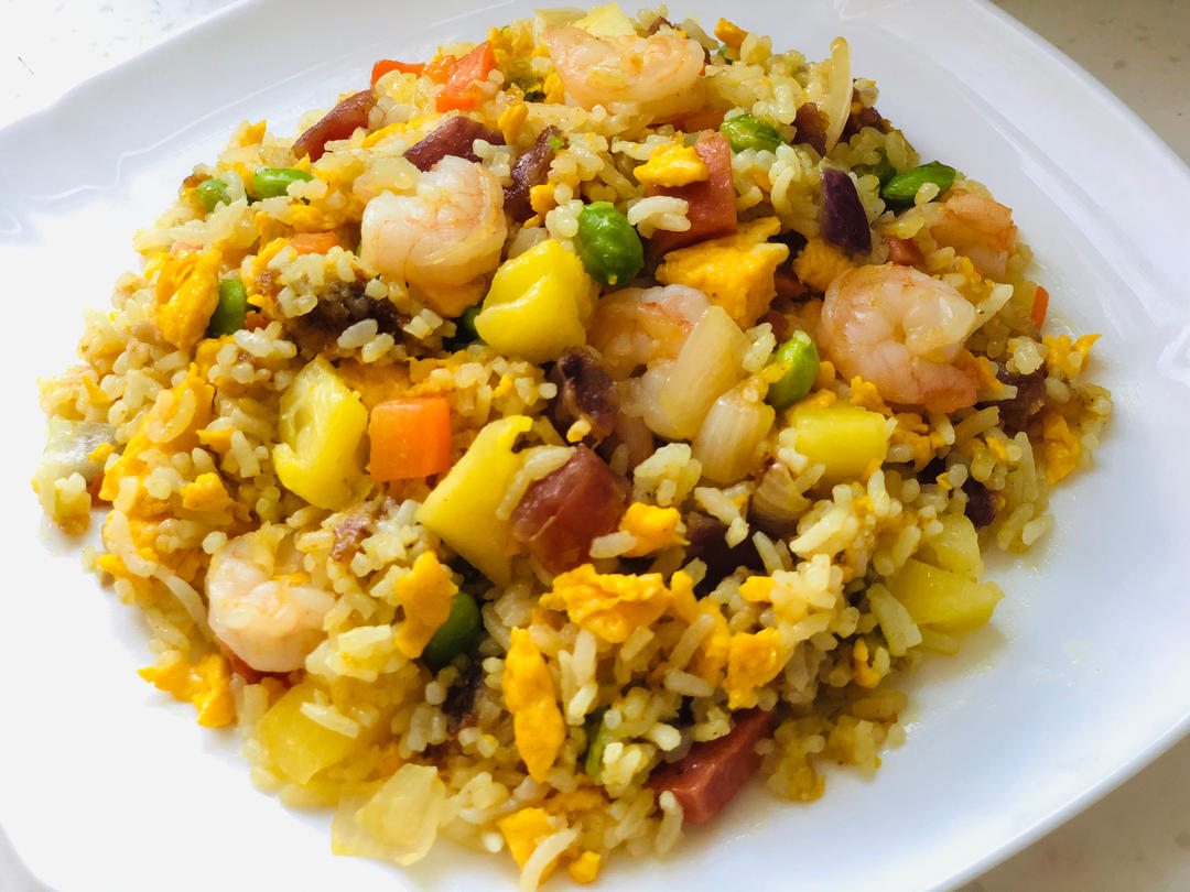 🍍菠萝蛋炒饭（加咖喱）