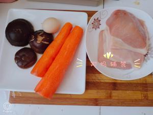 宝宝辅食#香菇猪肉胡萝卜馄饨的做法 步骤1