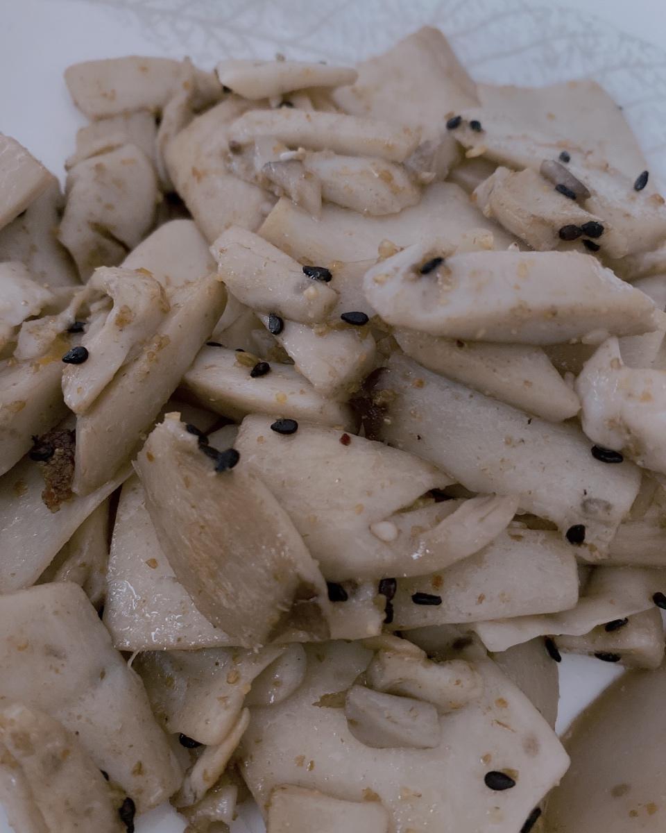 干煸平菇（有肉的味道）