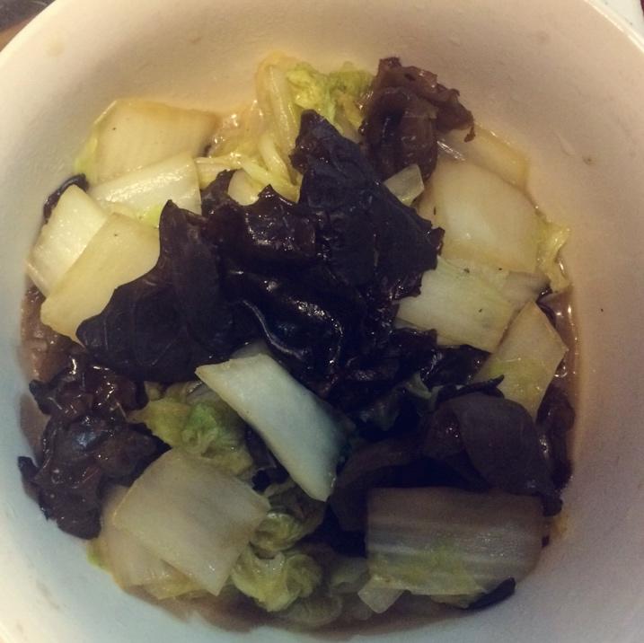白菜炒木耳