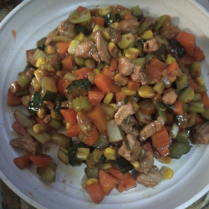 酱爆肉丁