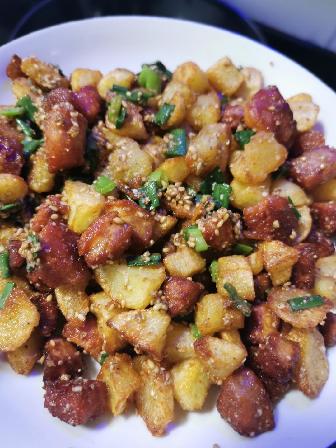 孜然火腿土豆丁