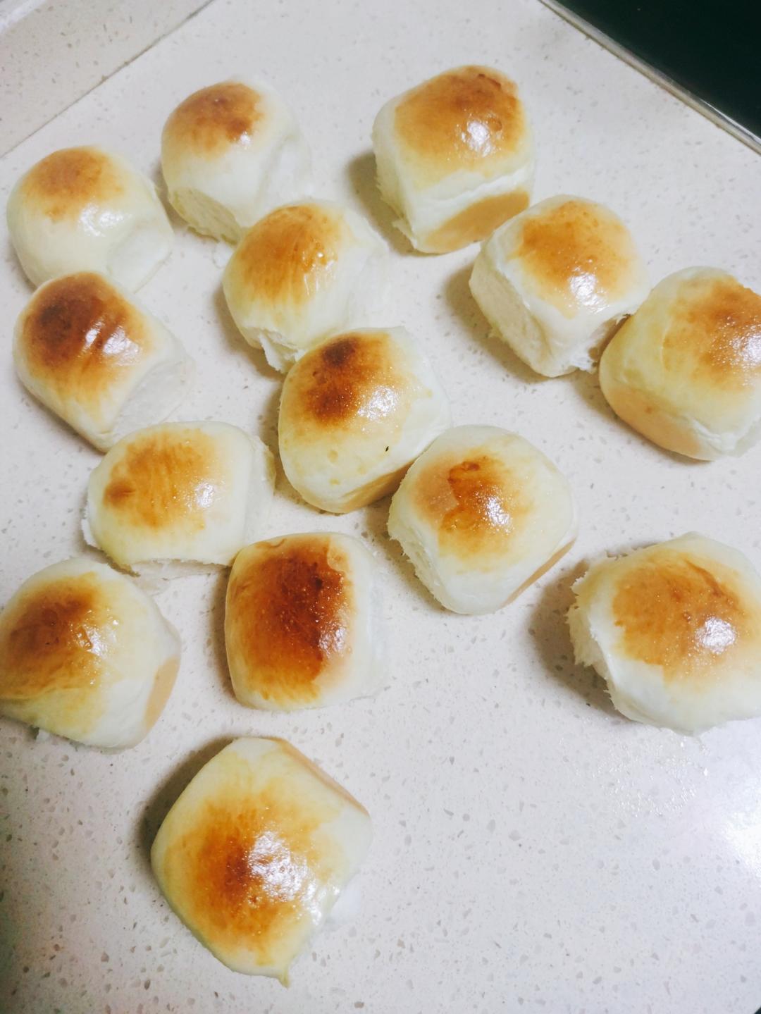 蜂蜜脆底小面包，简单易上手的营养早餐