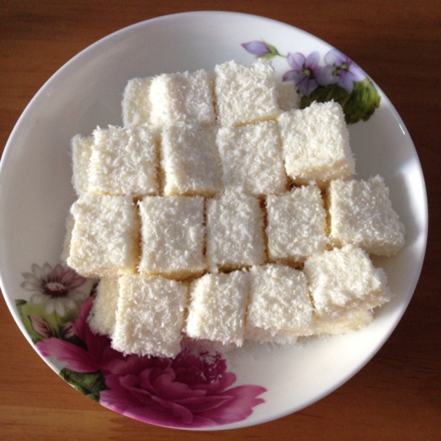 完胜85度C牛奶椰丝小方