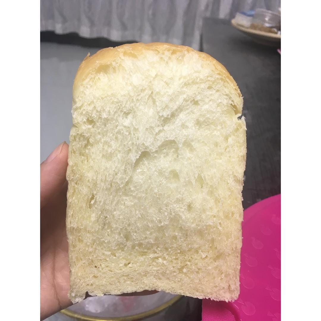 鲜奶吐司（老面法）