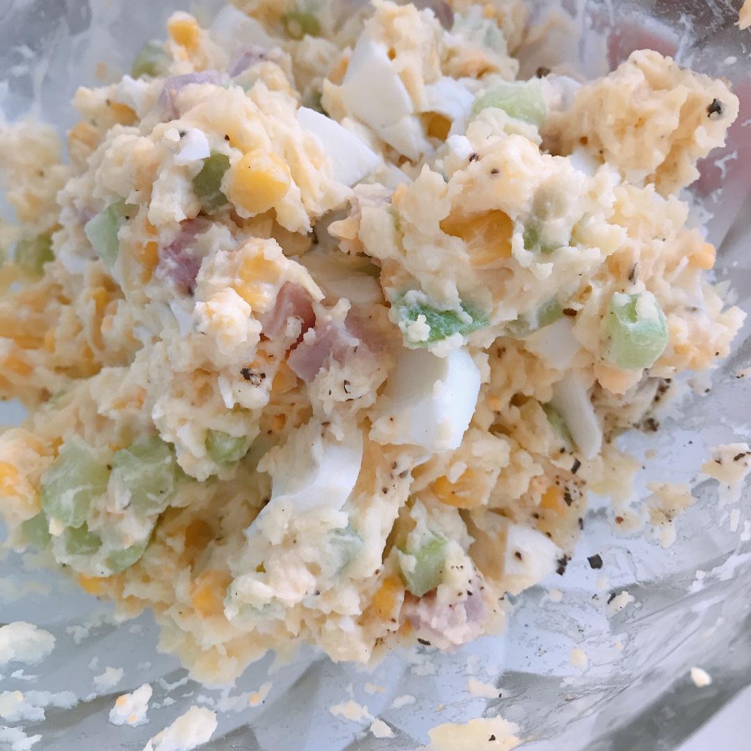 用料很足の土豆泥沙拉