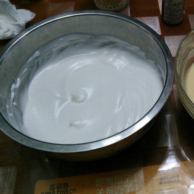 轻奶酪蛋糕（酸奶油版本）的做法 步骤4