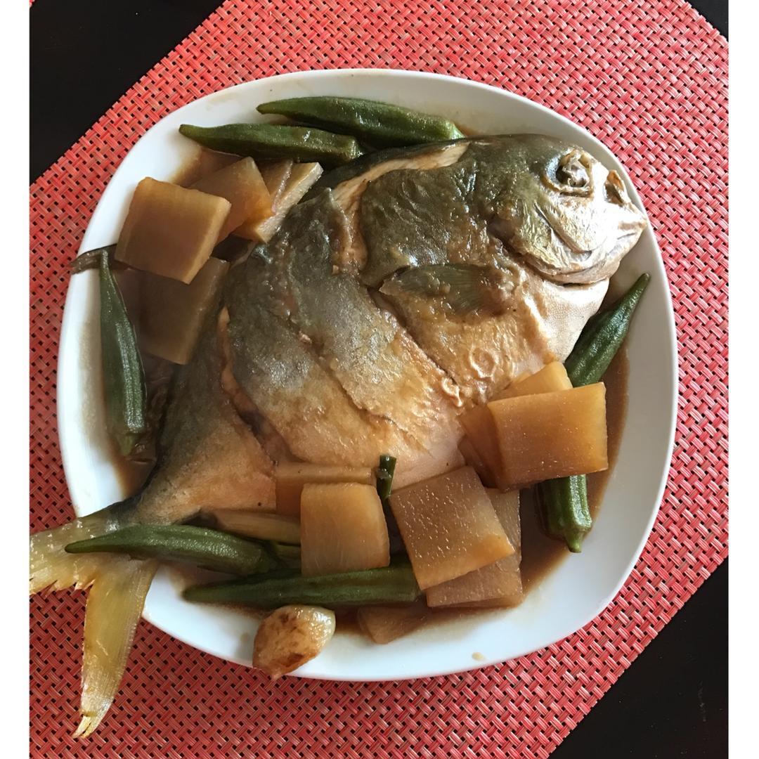 红烧金鲳鱼