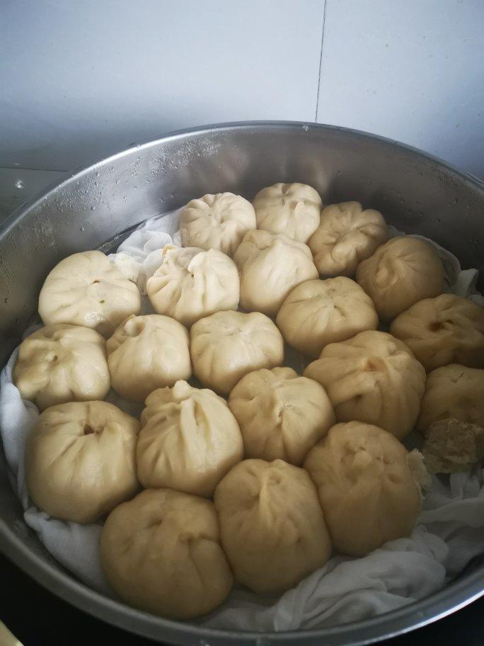 鲜肉包子