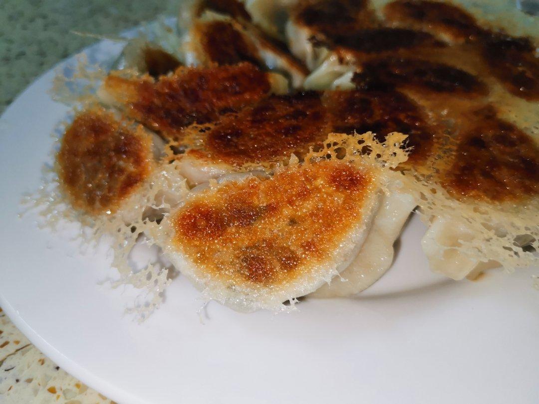 香酥冰花水煎包（水煎饺）
