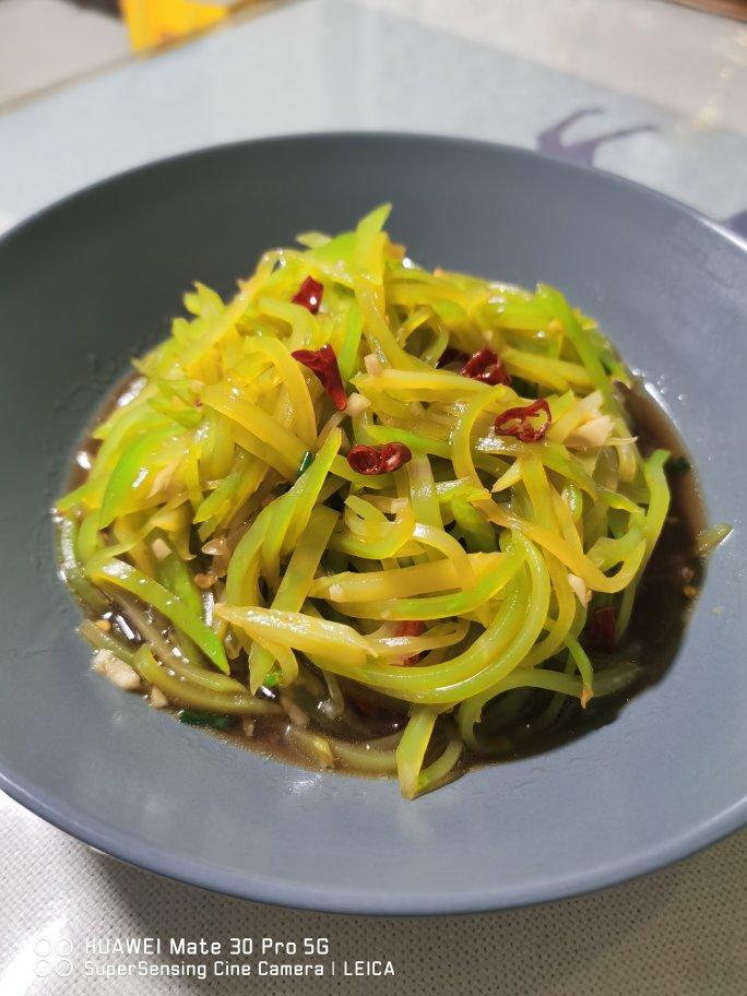 凉拌莴苣(莴笋)丝