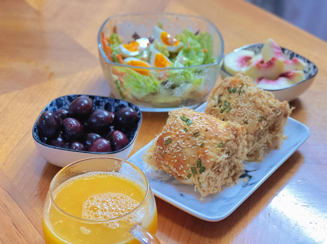 不会开裂的香葱肉松面包卷