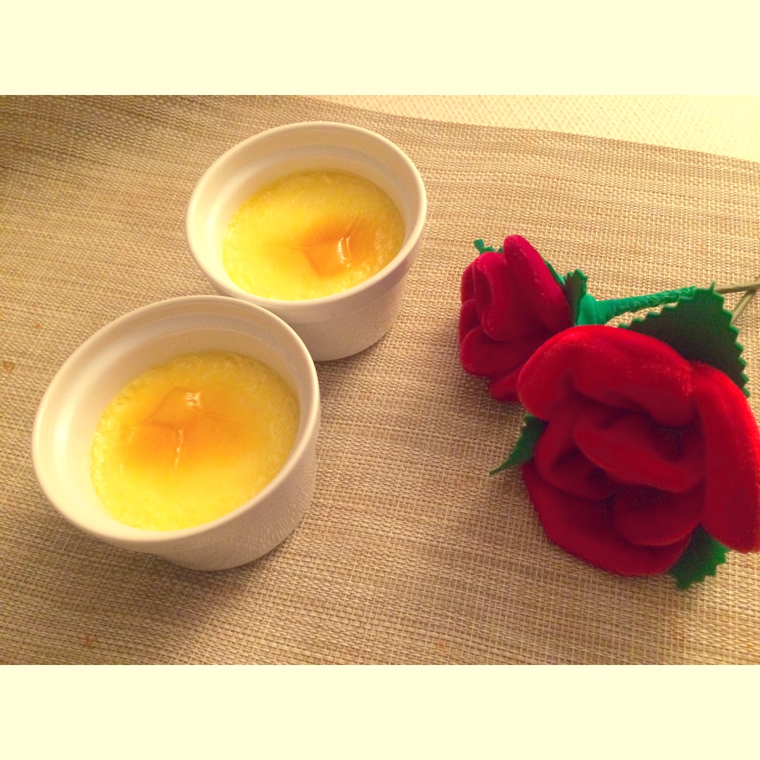 Crèmebrulée。法式烤布雷。焦糖布丁。