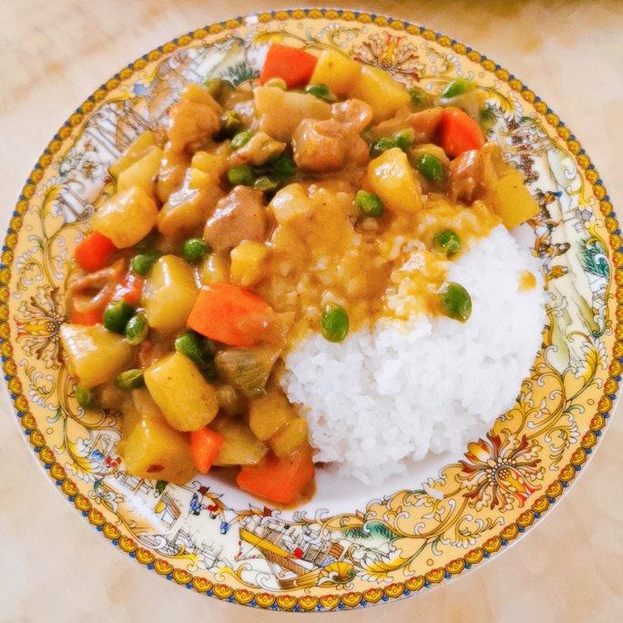 咖喱鸡肉饭