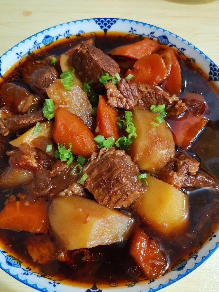 番茄土豆炖牛腩