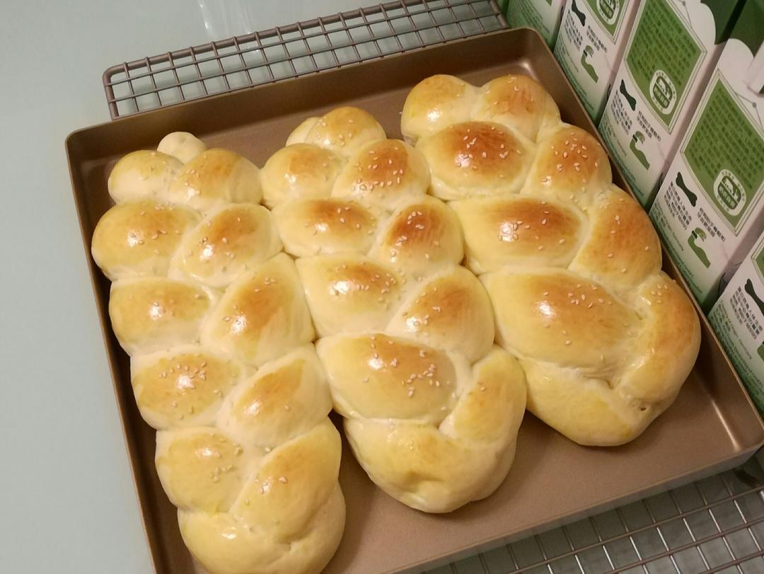 纯奶手撕吐司的做法 步骤1