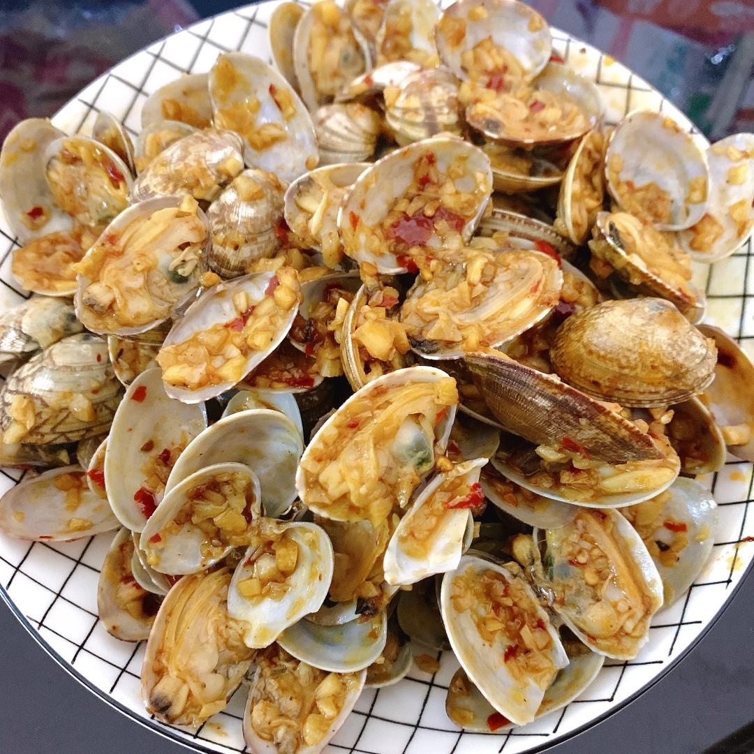 蒜香炒花甲