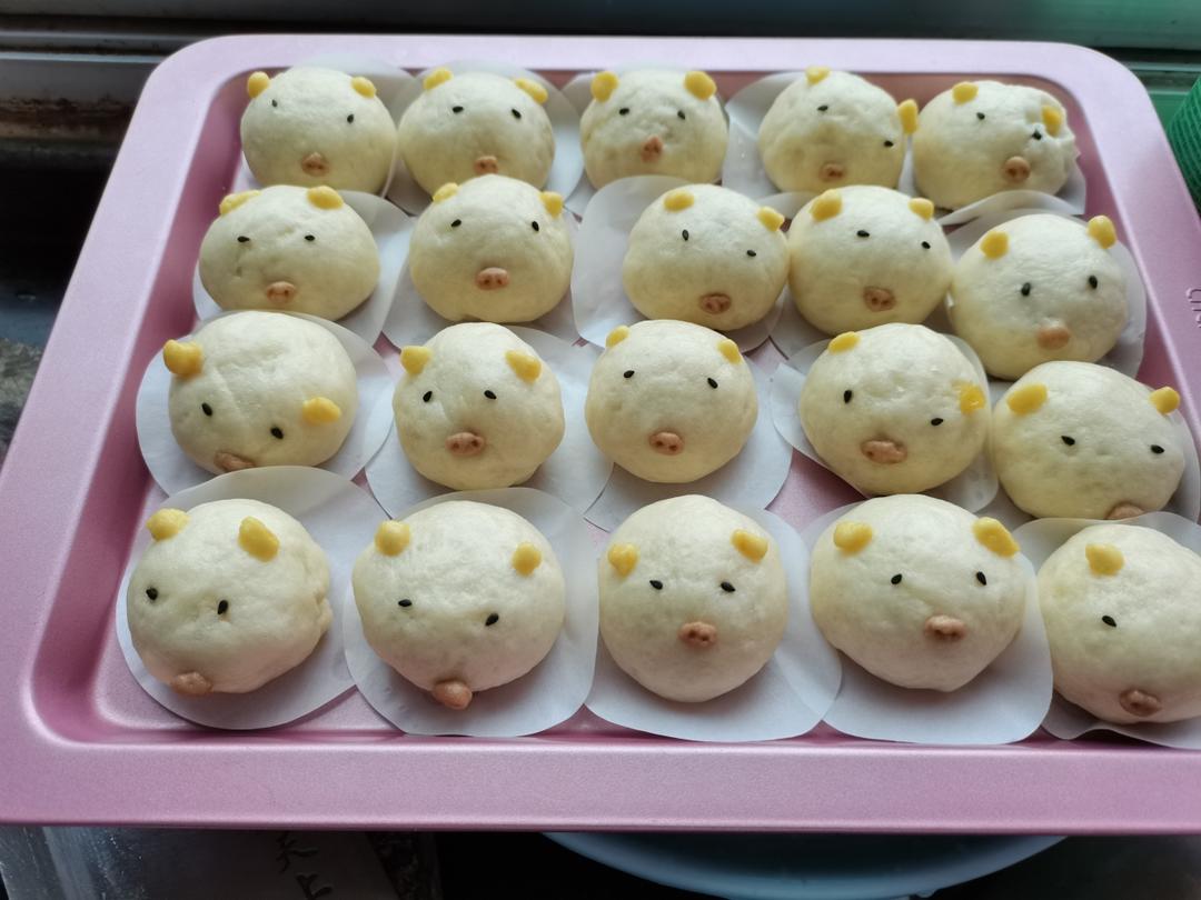 小美的小猪包卡通馒头
