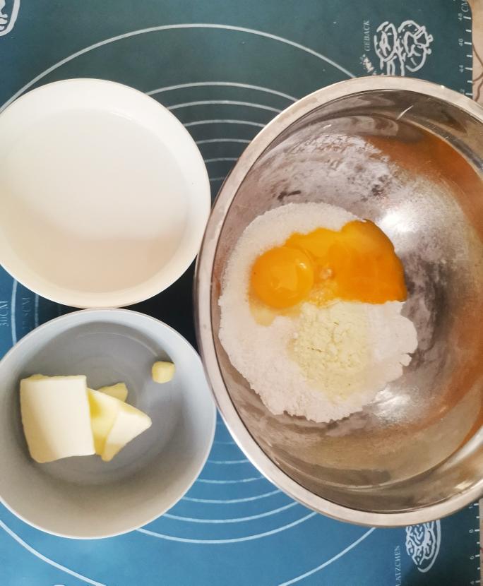 纯奶手撕吐司的做法 步骤1