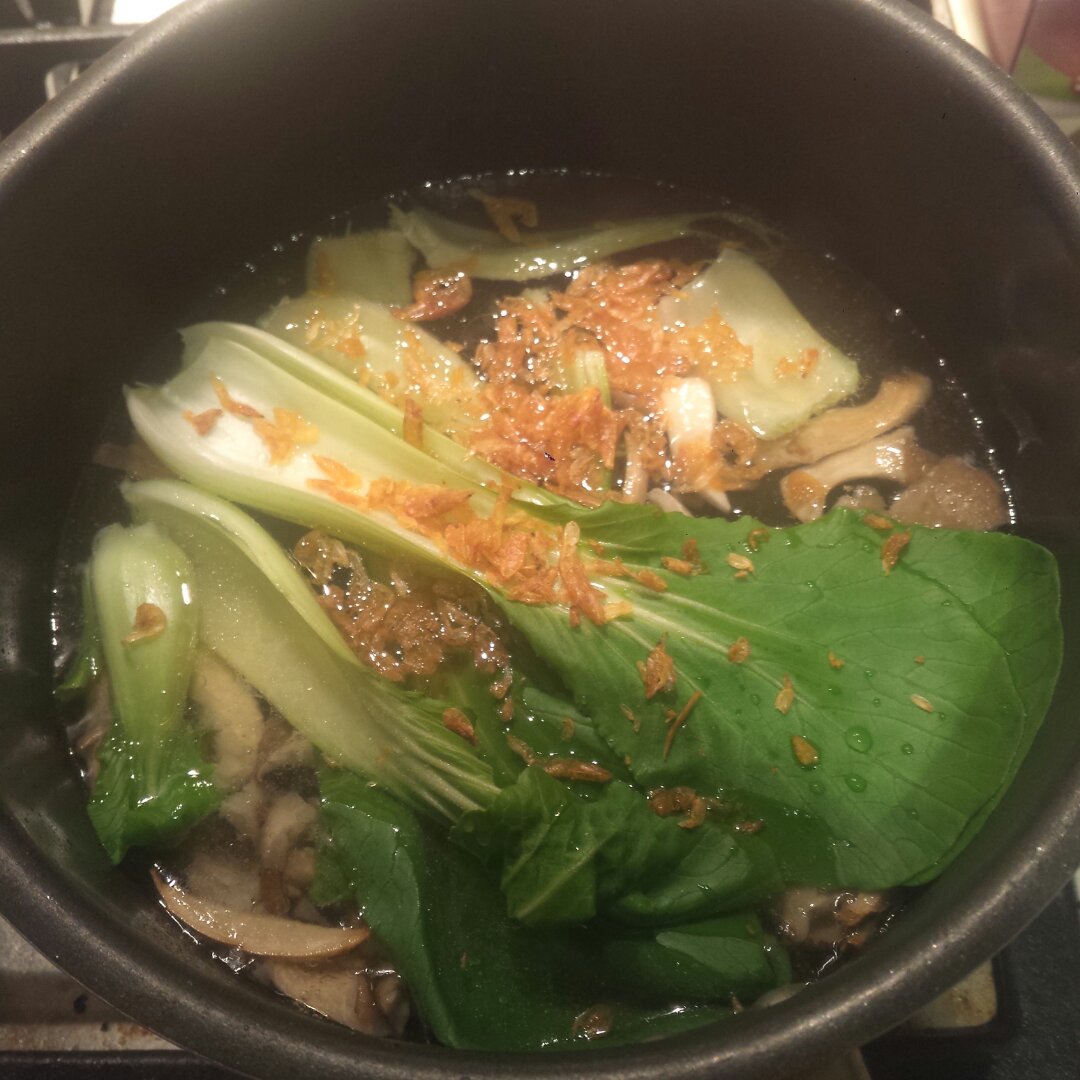 快手青菜蘑菇榨菜汤