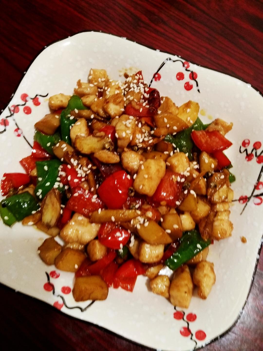 杏鲍菇爆炒鸡丁