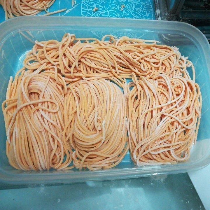 手工面条之胡萝卜汁面条