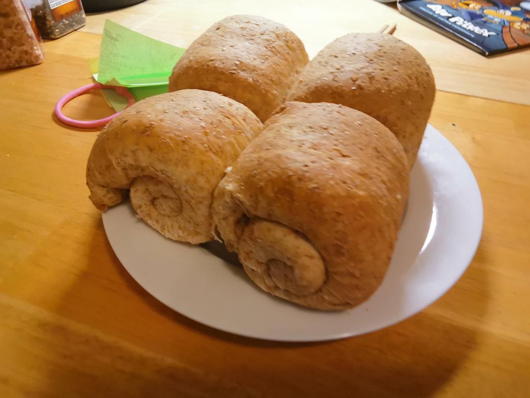 不用机器 你也能做出好吃又拉丝的吐司面包 手揉生吐司保姆级教程