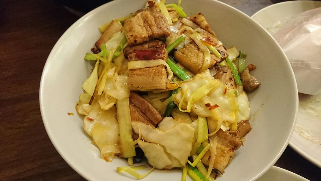 老丁的私房菜-蒜苗回锅肉