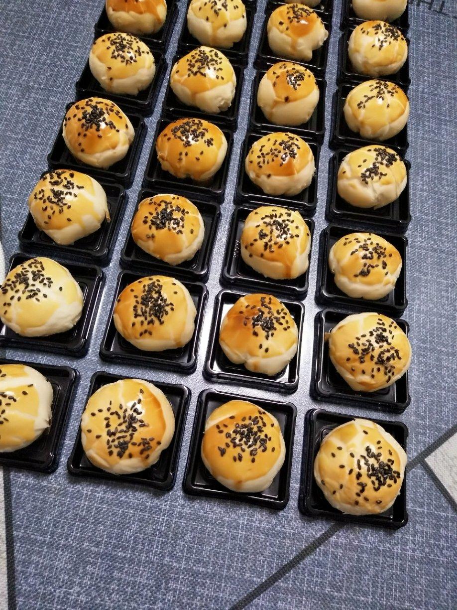 泳式鲜肉榨菜月饼