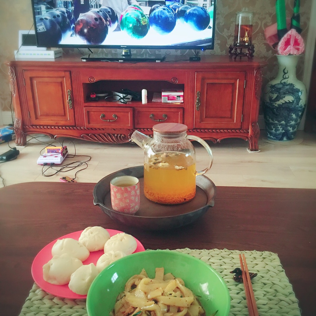 六点起床喂兔兔