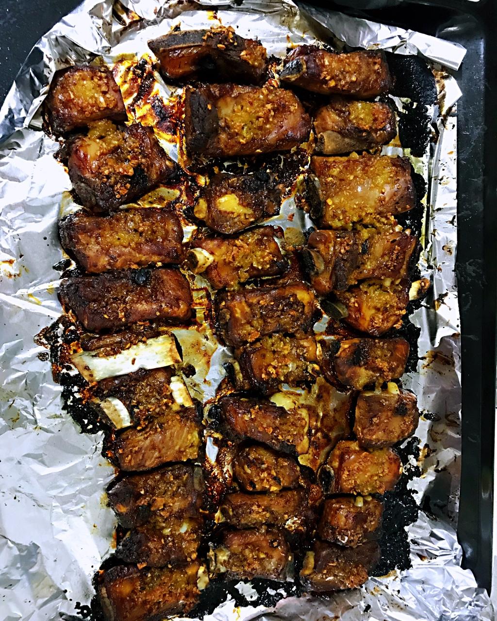 香到骨头里的蒜香排骨（烤箱）