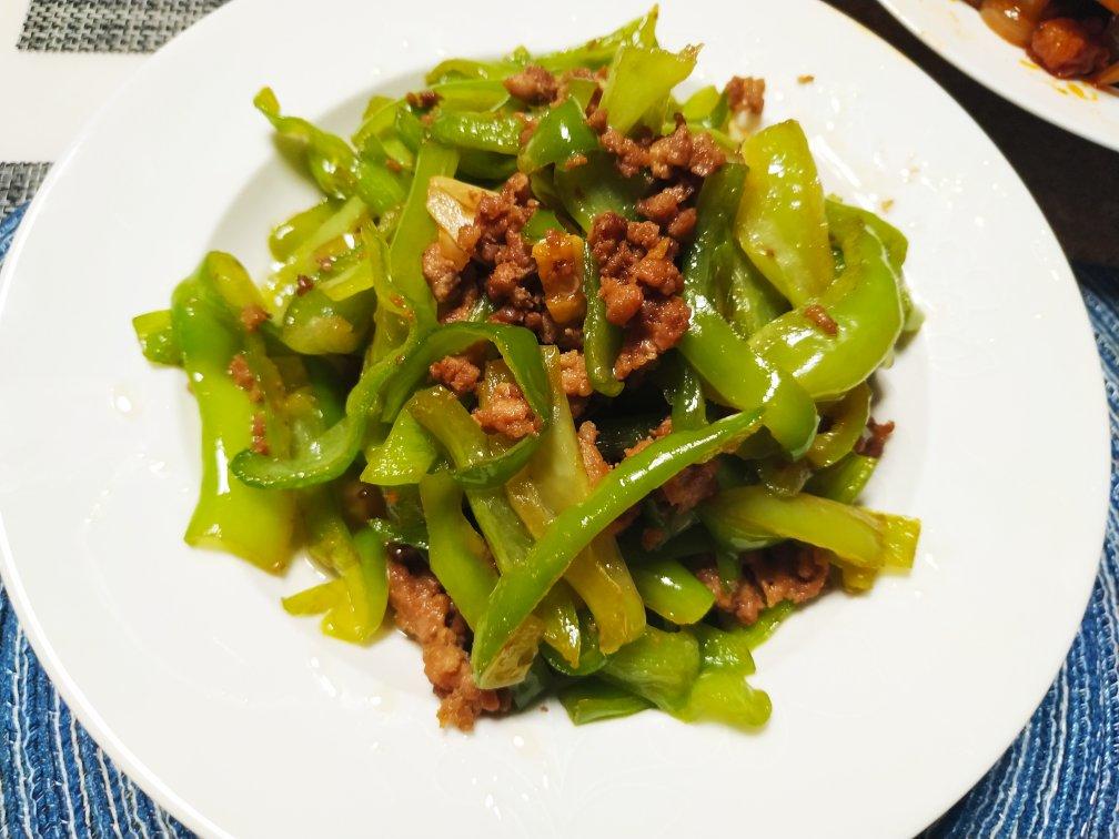 厨师长教你：“青椒肉丝”的正宗做法，色香味俱全