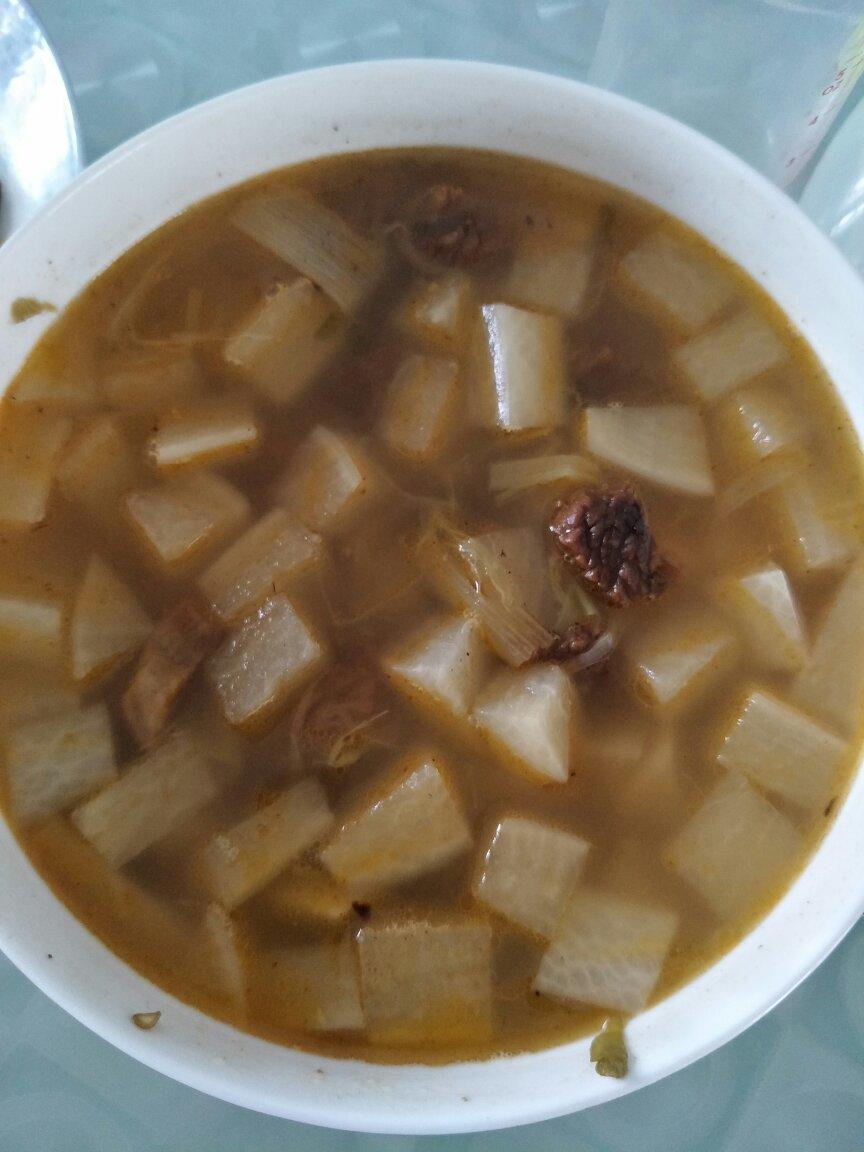 牛肉炖萝卜