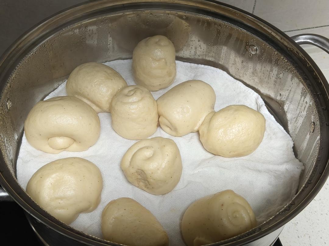 一发奶香小馒头，口感特别好！