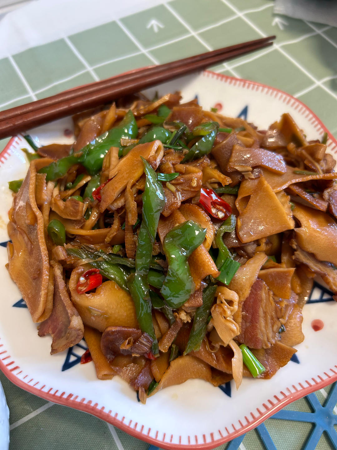 不油腻的烟笋炒腊肉