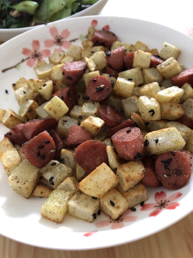 孜然火腿土豆丁
