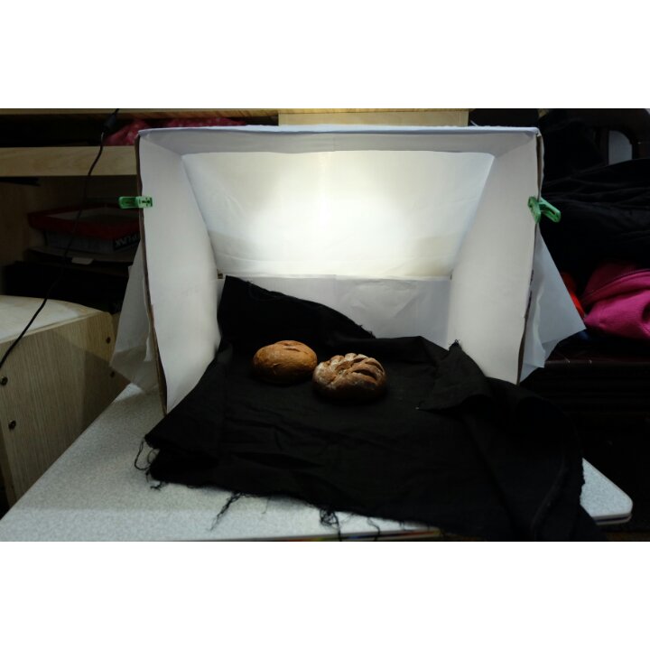 自制迷你摄影棚 from 微博@虎耳草-咩咩