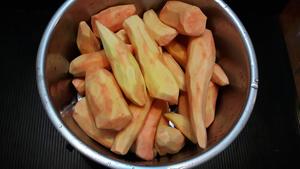 台灣小吃--甘梅地瓜薯條的做法 步骤1