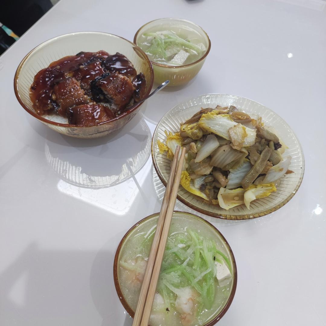 萝卜丝虾滑豆腐汤