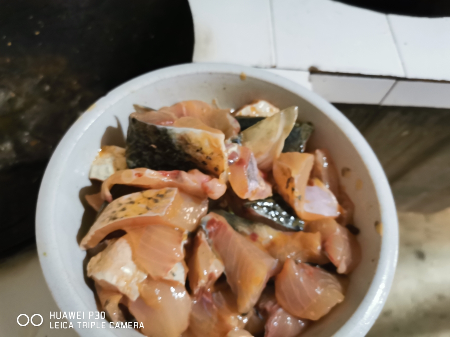 七九斋食单——水煮鱼片的做法 步骤1