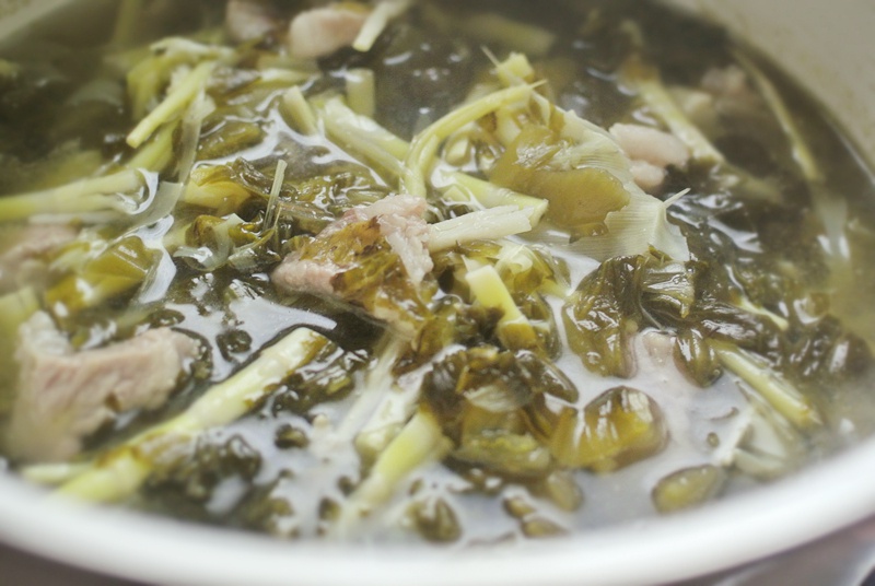 纪然做的金竹笋酸菜汤