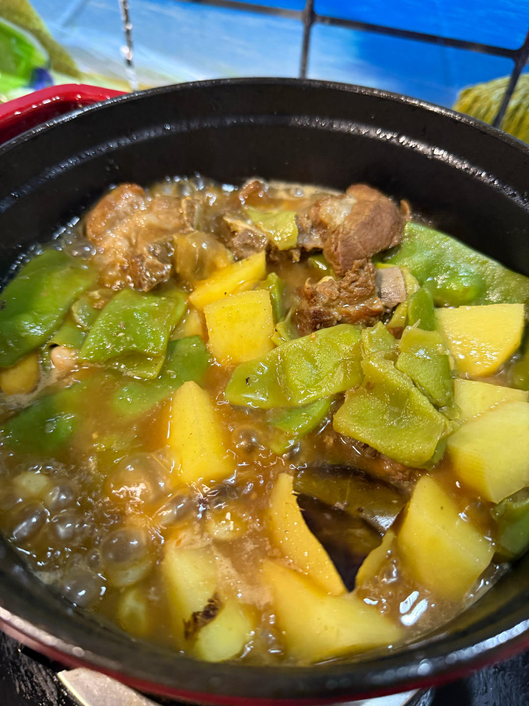 好吃的排骨豆角焖发面卷子