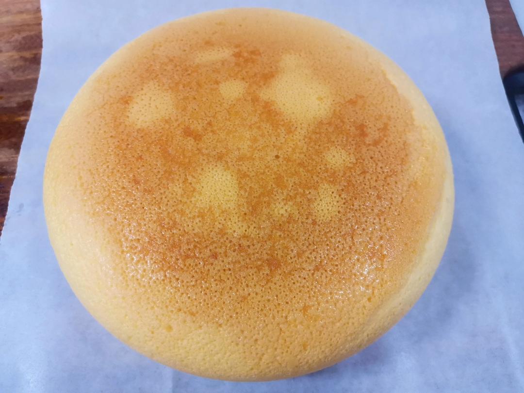 简单的美味电饭锅蛋糕