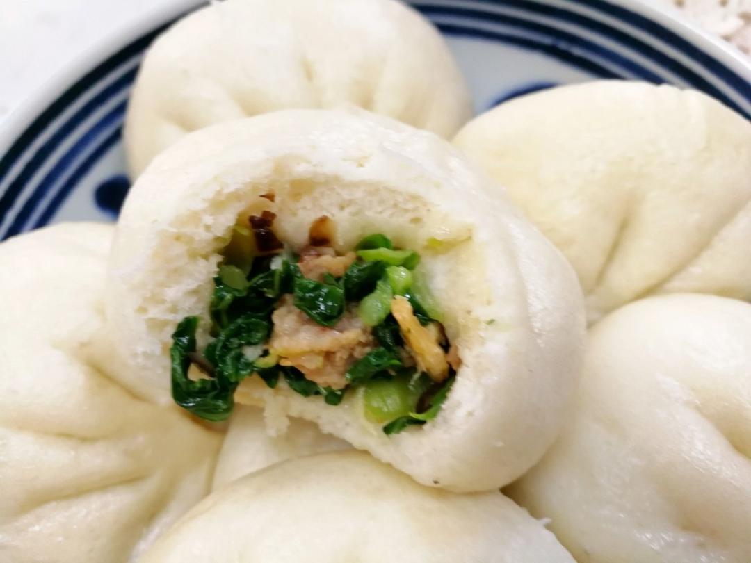 绿绿的青菜油渣包