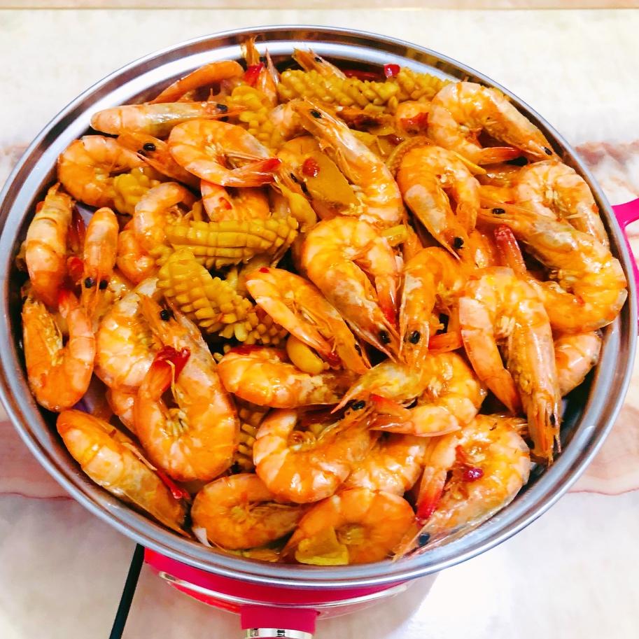 鲜虾鱿鱼煲的做法