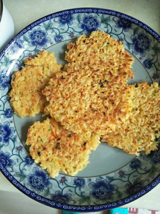 快手早餐…米饭鸡蛋饼