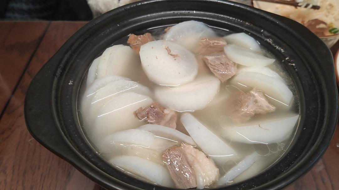 羊肉汤(炖萝卜)