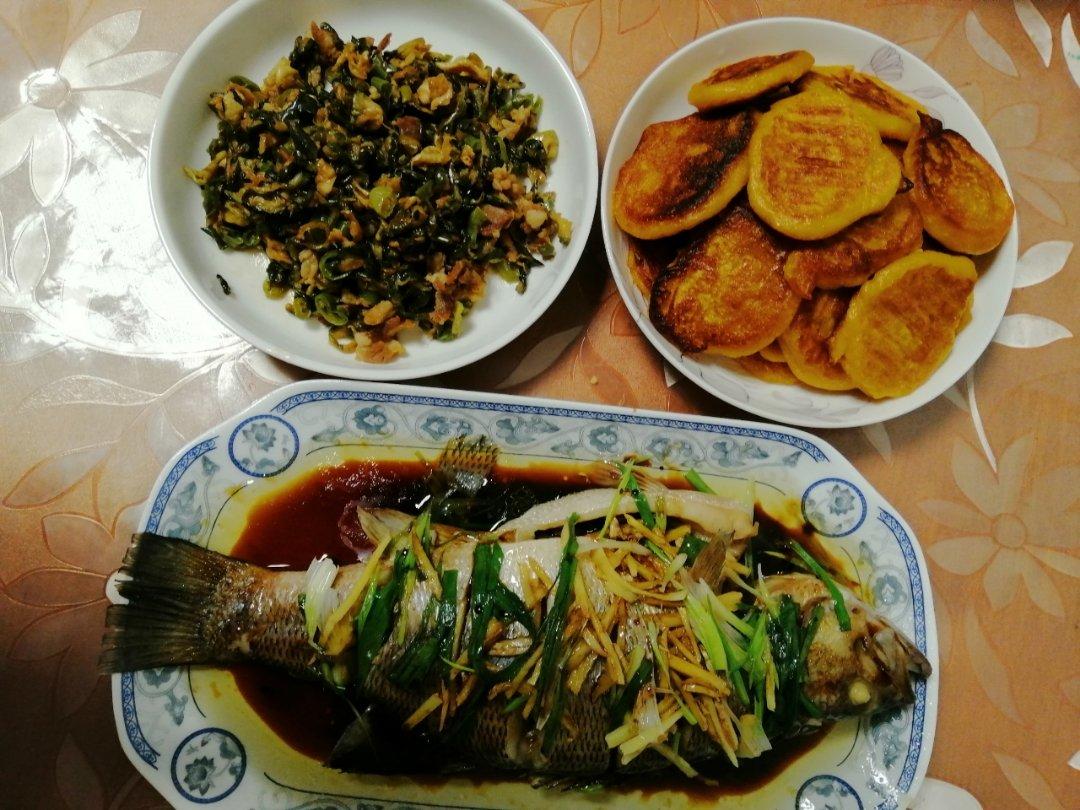 清蒸鲈鱼