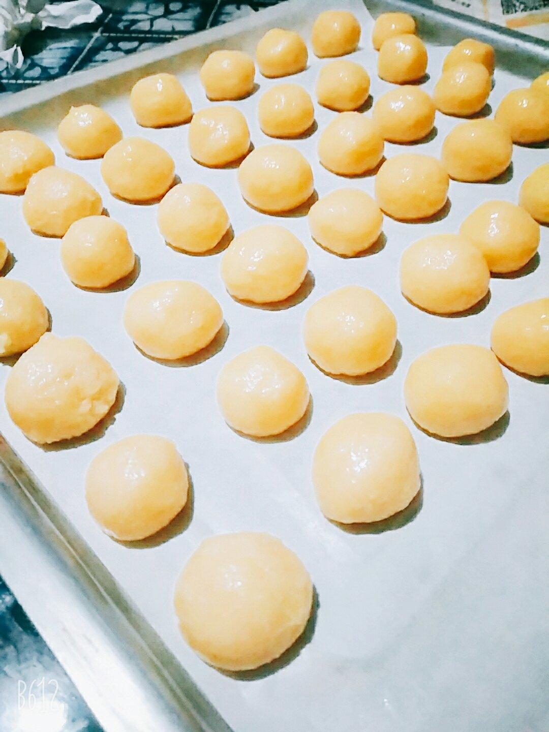 宝宝零食～椰蓉球